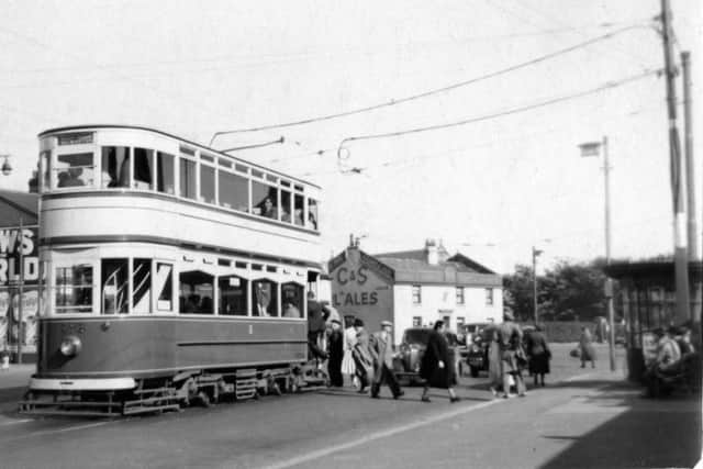 Blackpool tram No 158 near the Marton Depot ( left ) on Whitegate Drive in 1952