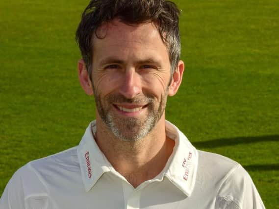 Graham Onions took three Surrey wickets
