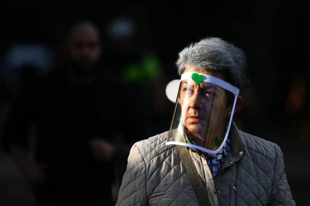 Are face shields an acceptable alternative to face masks? (Photo: GABRIEL BOUYS/AFP via Getty Images)